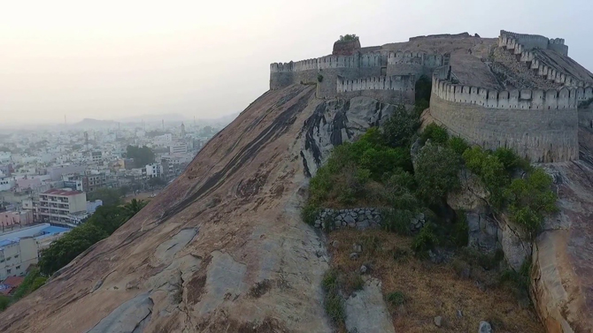 Trichy to Namakkal one way drop taxi service